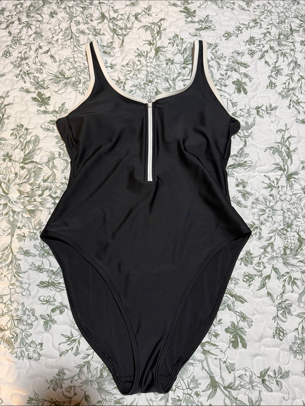 Old Navy one piece swimsuit